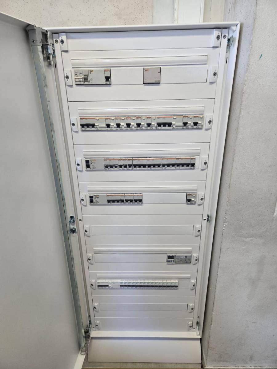 Mettre votre installation électrique en conformité à Mantes la Jolie: pourquoi et comment ?
